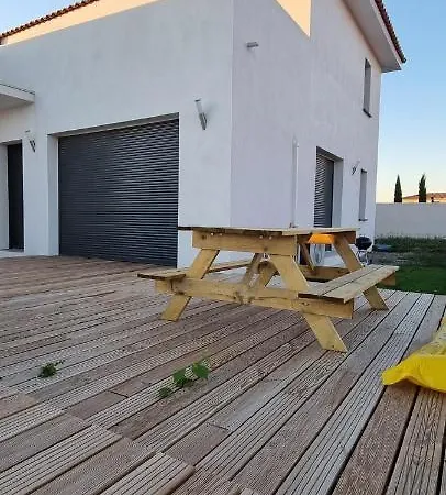 Entiere 4 Chambres Marseillan Holiday home *