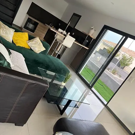 Entiere 4 Chambres Marseillan Holiday home